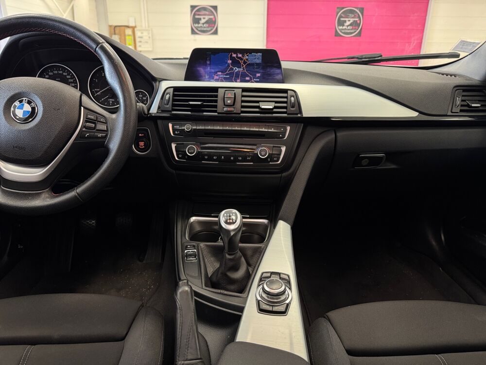 S&eacute;rie 3 TOURING 318D XD 143 BUSINESS 2013 occasion 80080 Amiens