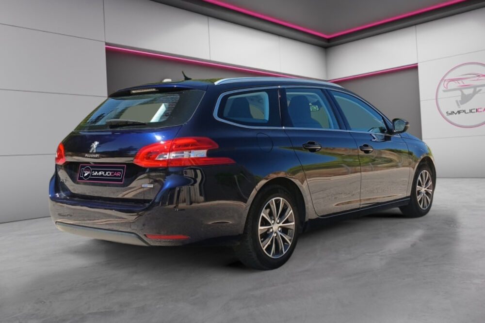 308 SW 1.2 PURE TECH 130 ALLURE BUSINESS 2016 occasion 13600 La Ciotat