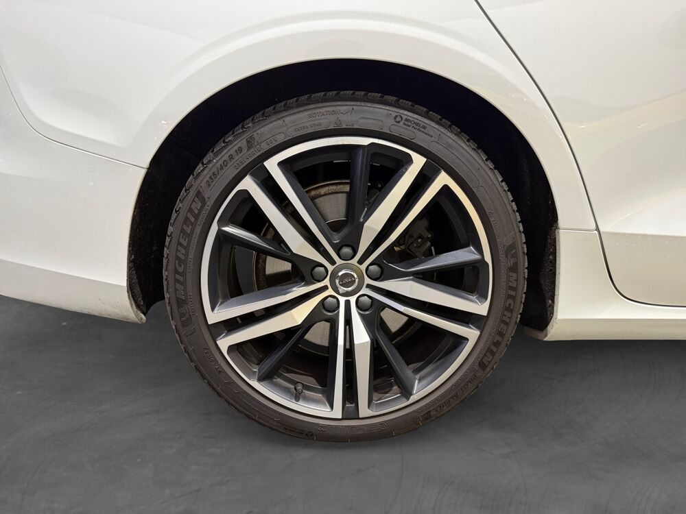 V60 II T8 390 TWIN ENGINE BUSINESS EXECUTIVE GEARTRONIC 8 2020 occasion 69530 Brignais