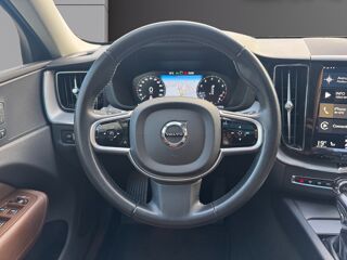 XC60 T5 250 AWD INSCRIPTION GEARTRONIC 2018 occasion 93100 Montreuil