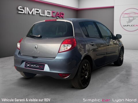 Clio RENAULT CLIO 3 Phase 2 68cv EDITION 1.5DCI 70 2009 occasion 69730 Genay