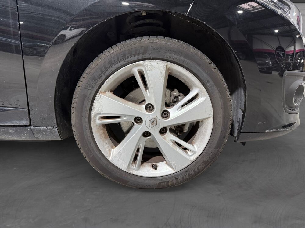 M&eacute;gane LIMITED 2015 occasion 01800 Meximieux