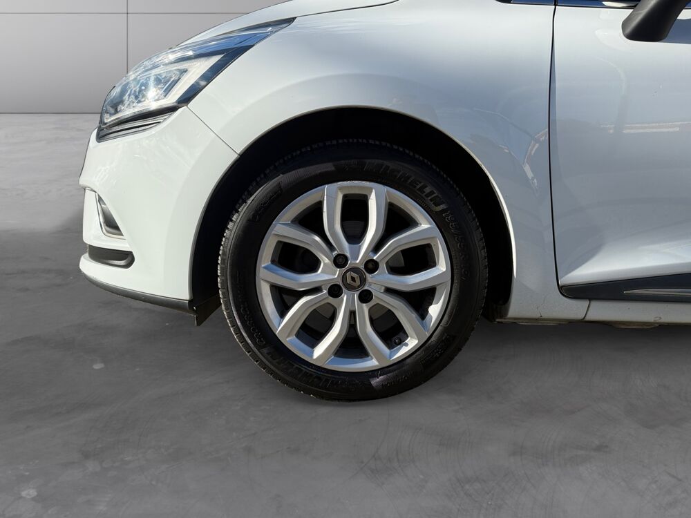 Clio Intens 2018 occasion 83210 La Farl&egrave;de