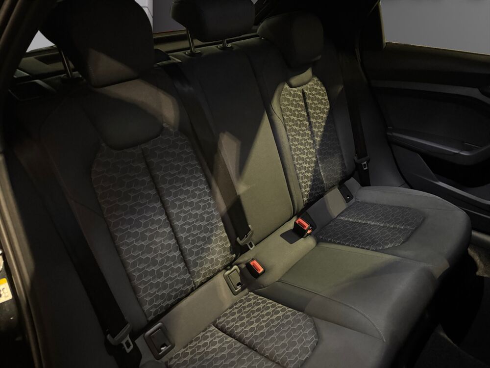 A1 35 TFSI 150 DESIGN LUXE S TRONIC 2024 occasion 64121 Serres-Castet