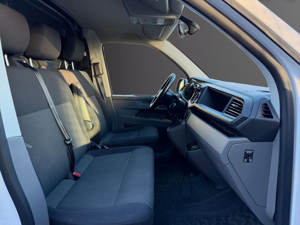 Transporter 6.1 L1H1 2.0 TDI 150 BUSINESS LINE PLUS DSG 2023 occasion 83210 La Farl&egrave;de