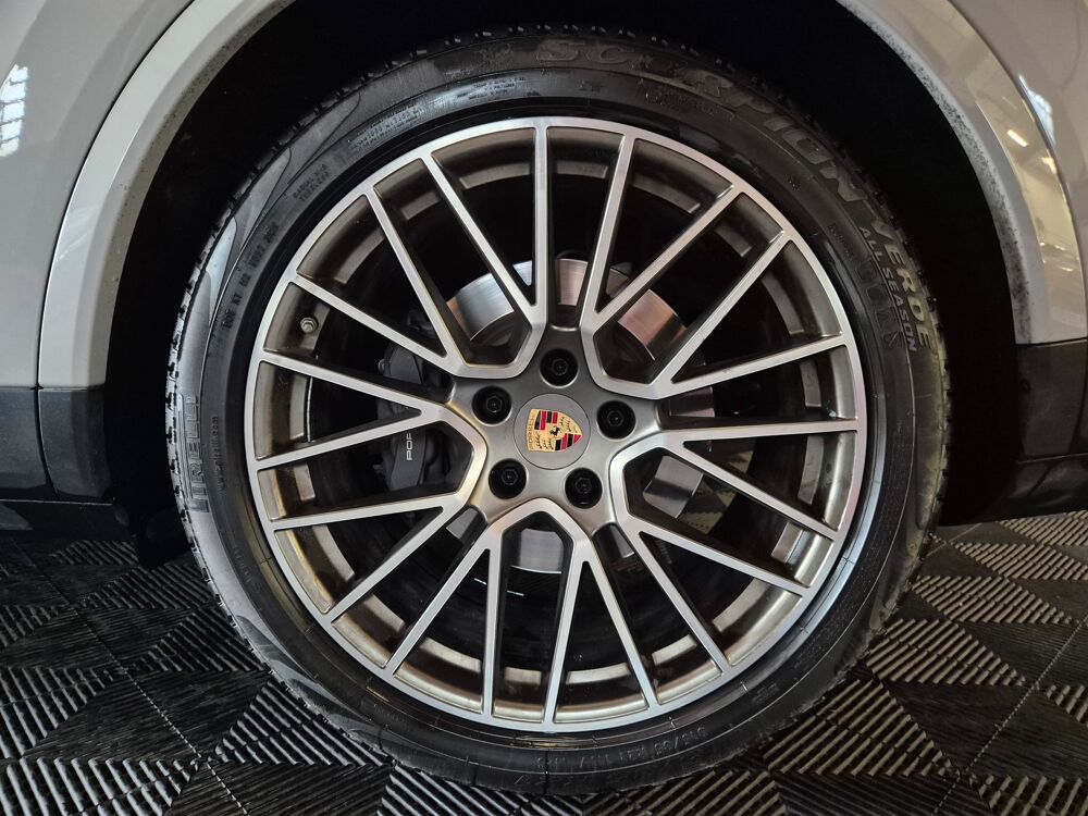 Cayenne COUPE 3.0 V6 462 E-HYBRID AUTO 2023 occasion 73290 La Motte-Servolex