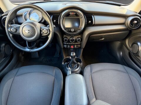 Cooper III (F56) ONE 102 FINITION BASIC 3P 2018 occasion 06400 Cannes