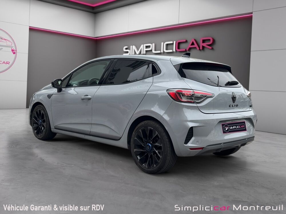 Clio 1.6 E-TECH 145 ESPRIT ALPINE 2023 occasion 93100 Montreuil
