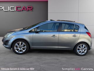 Corsa Cosmo 2011 occasion 06400 Cannes