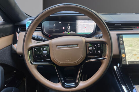 Range Rover P550e AWD 3.0L i6 PHEV Autobiography 2024 occasion 93100 Montreuil