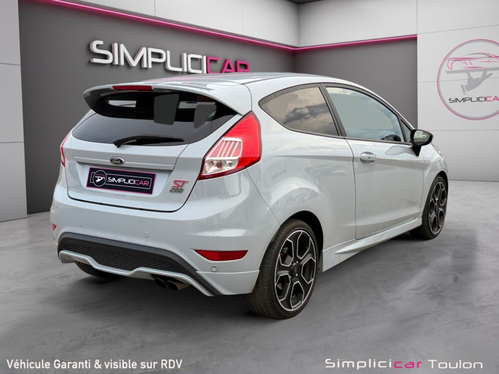 Fiesta ST200 2016 occasion 83210 La Farl&egrave;de