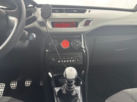 DS3 1.6 THP 150 MATIERE GRISE 2010 occasion 25410 Saint-Vit