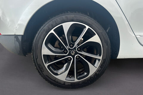 M&eacute;gane III (3) 1.2 TCE 130 BOSE EDITION EDC 2015 occasion 64121 Serres-Castet