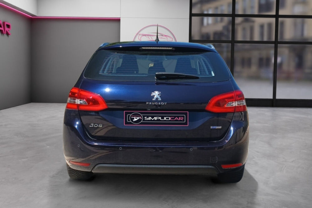 308 SW 1.2 PURE TECH 130 ALLURE BUSINESS 2016 occasion 13600 La Ciotat