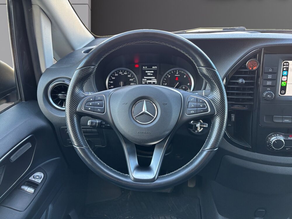 Vito MERCEDES VITO 136 CDI TOURER COMPACT 2023 occasion 26000 Valence