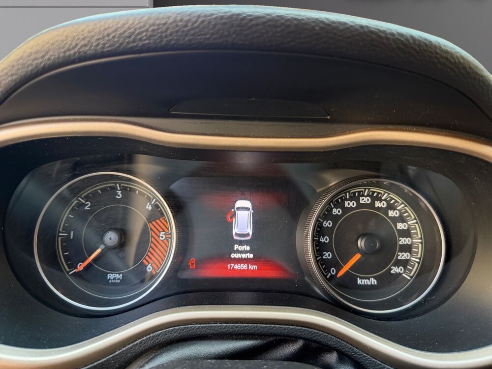 Cherokee 2.0 MULTIJET 140 LIMITED 2015 occasion 06400 Cannes