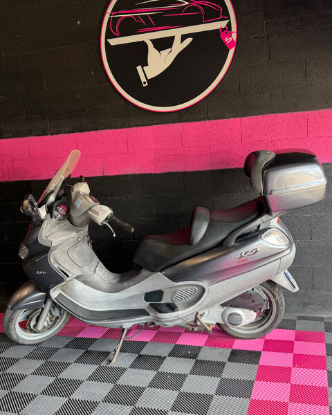 PIAGGIO 2004 occasion 30600 Vauvert