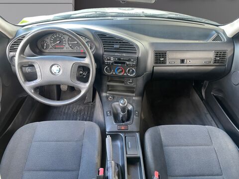 S&eacute;rie 3 (E36) 316i 1991 occasion 17200 Saint-Sulpice-de-Royan