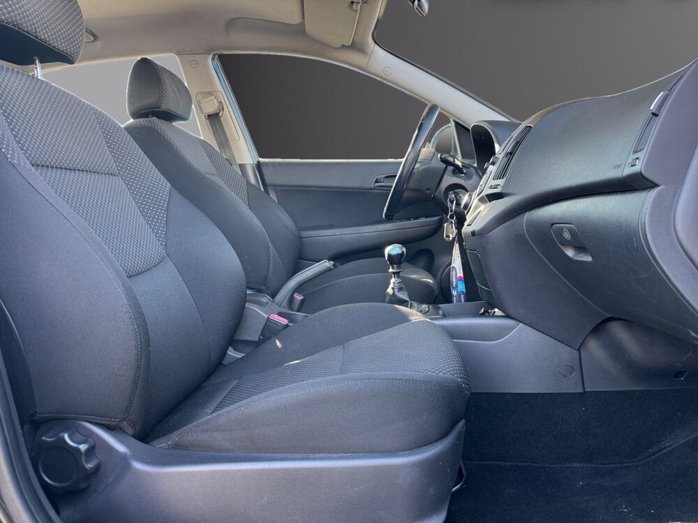 i30 1.6 CRDI 115 PACK SENSATION BLUE DRIVE 2010 occasion 34070 Montpellier
