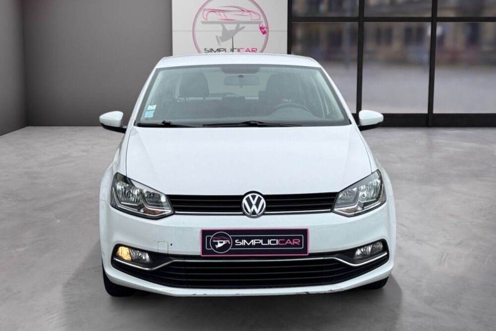 Polo V (2) 1.0 60 TRENDLINE 5P 2017 occasion 13600 La Ciotat