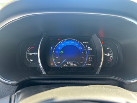 M&eacute;gane TCE 130 AKAJU 2016 occasion 69730 Genay