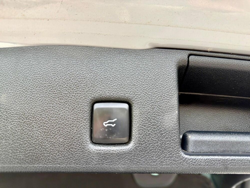 Kuga 2.5 DURATEC 190 FLEXIFUEL FHEV ST-LINE POWERSHIFT 2024 occasion 25410 Saint-Vit