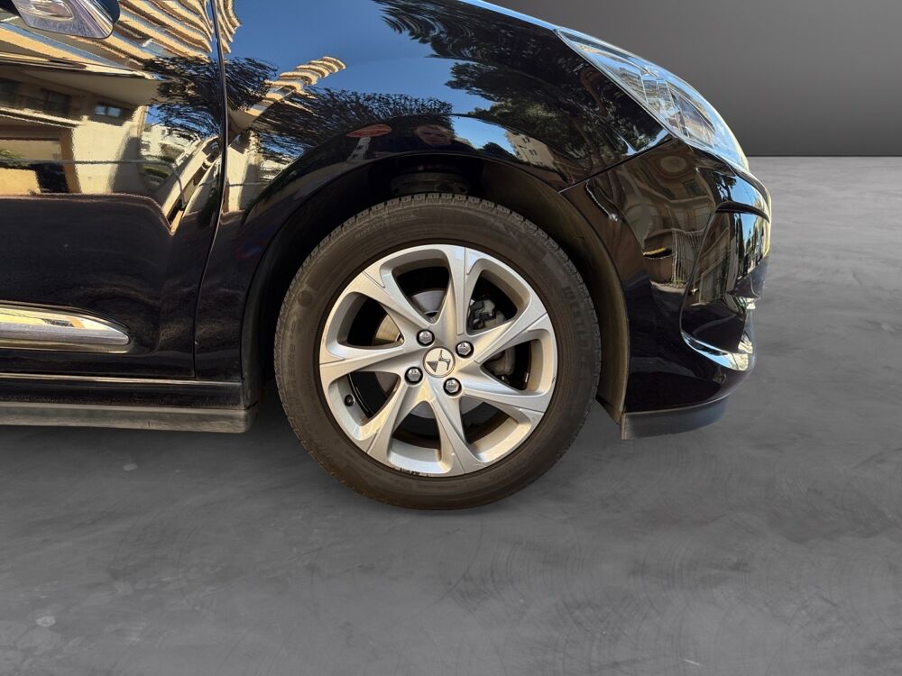 DS3 1.2 PURE TECH 82 CONNECTED CHIC 2018 occasion 06400 Cannes