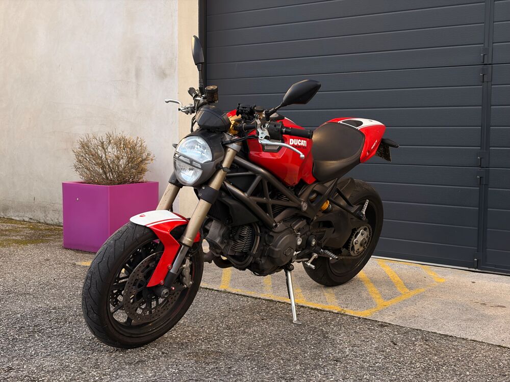 DUCATI 2013 occasion 26000 Valence