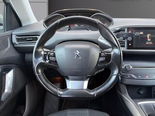 308 1.2 PURE 2015 occasion 26000 Valence