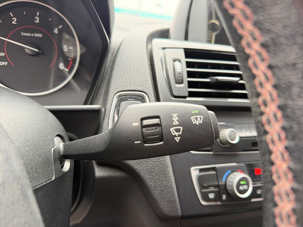 S&eacute;rie 1 118D M SPORT 2013 occasion 56450 Theix-noyalo