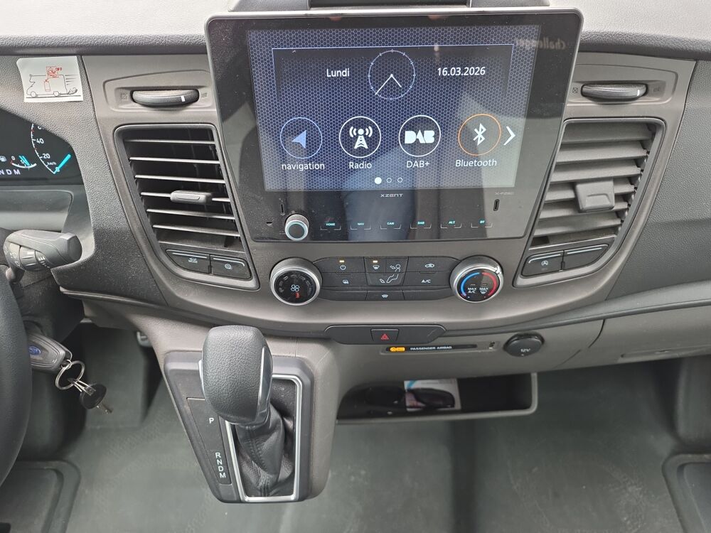 Transit IV (2) FOURGON 2.0 ECOBLUE 170 350 L2H2 TREND BUSINESS AUTO 2023 occasion 56450 Theix-noyalo