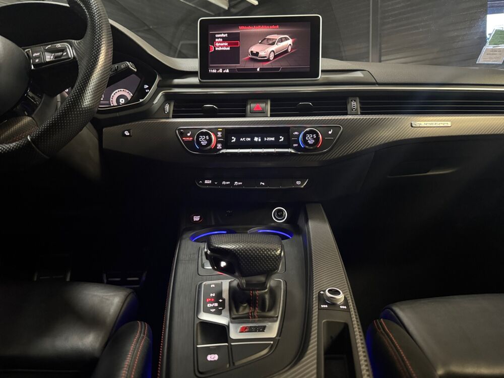 RS4 V AVANT V6 2.9 TFSI 450 QUATTRO TIPTRONIC 2018 occasion 64121 Serres-Castet