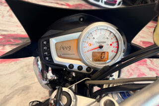 TRIUMPH 2009 occasion 73290 La Motte-Servolex