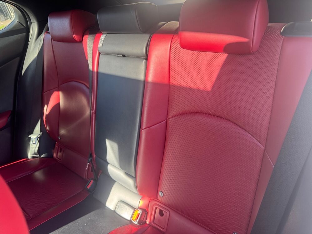 UX F SPORT Executive 2019 occasion 27200 Vernon