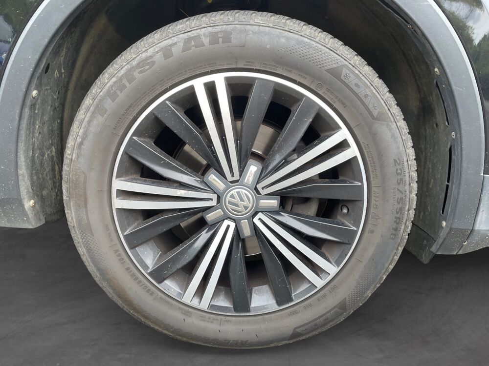 Tiguan 2.0 TDI 150 4X4 CARAT EDITION DSG PH2 2016 occasion 49070 Beaucouz&eacute;