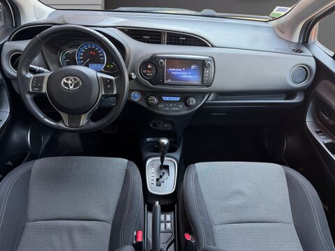 Yaris 100H DYNAMIC BUSINESS 2016 occasion 83210 La Farl&egrave;de