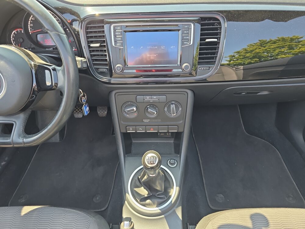 Beetle CABRIOLET 1.2 TSI COCCINELLE 2015 occasion 03300 Cusset