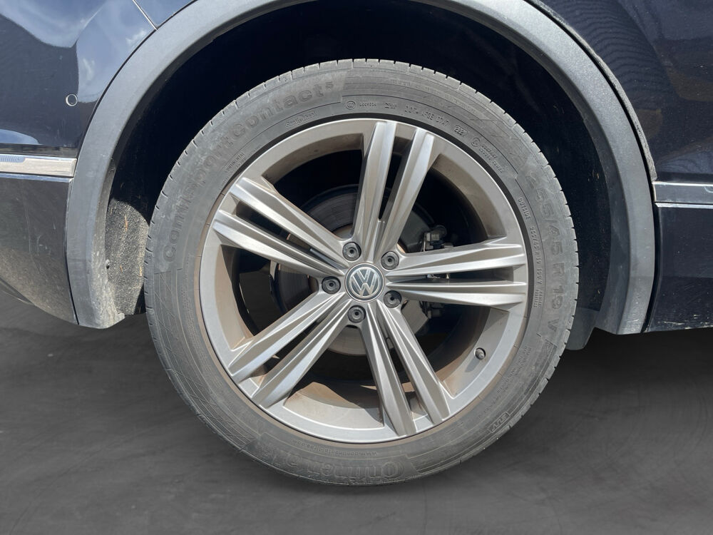 Tiguan R-LINE 2019 occasion 69730 Genay
