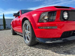Mustang 4.6 V8 GT AUTO IMPORTE 2006 occasion 45750 Saint-Pryv&eacute;-Saint-Mesmin