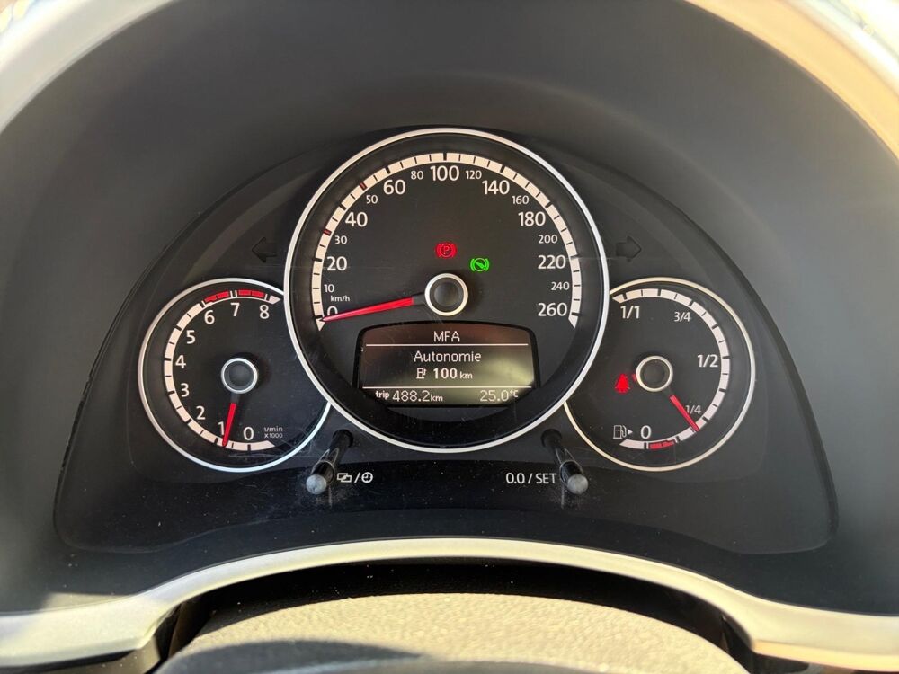 Beetle CABRIOLET 1.2 TSI VINTAGE DSG 2014 occasion 83480 Puget-sur-Argens