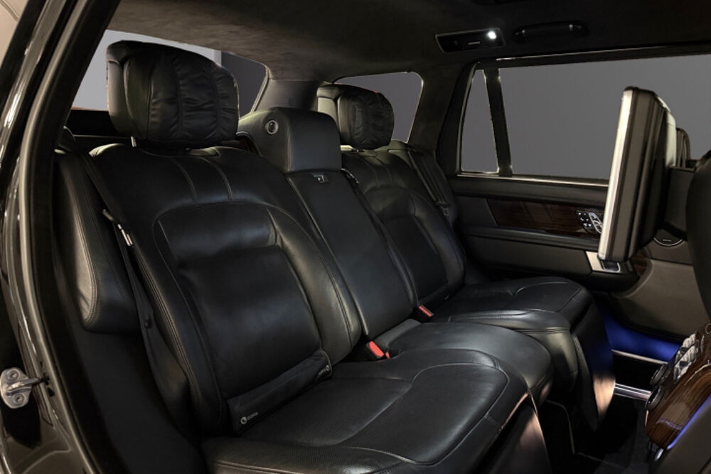 Range Rover IV (2) P400E 2.0 PHEV SI4 17CV SV AUTOBIOGRAPHY LWB 2020 occasion 93100 Montreuil