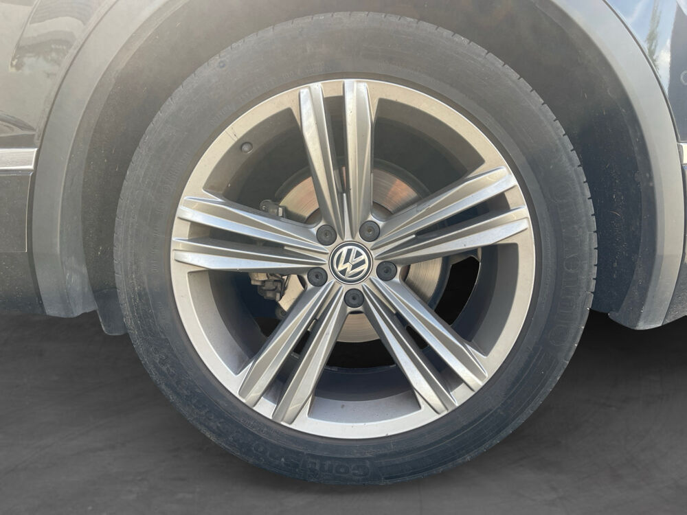 Tiguan R-LINE 2019 occasion 69730 Genay