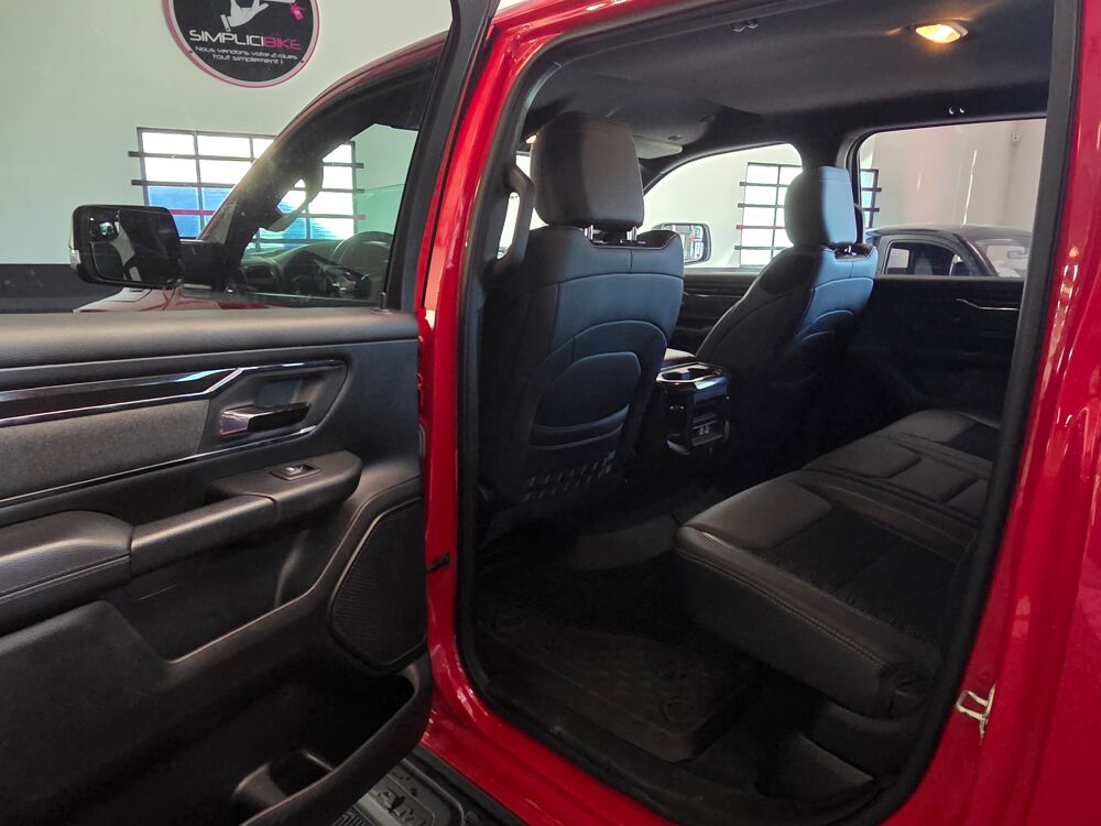 RAM 5.7 V8 4X4 PICK UP AUTO BIG HORN 2021 occasion 73290 La Motte-Servolex