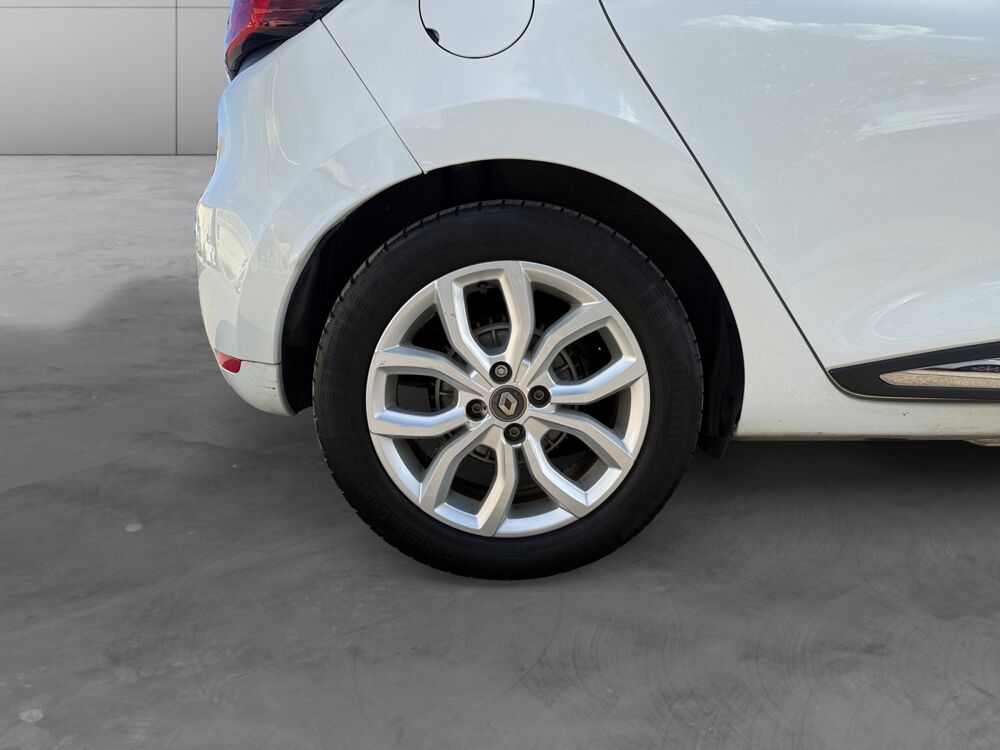 Clio Intens 2018 occasion 83210 La Farl&egrave;de