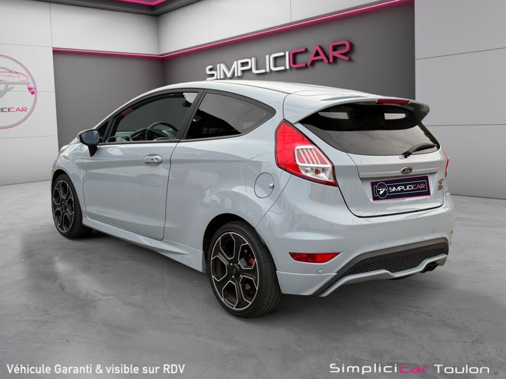 Fiesta ST200 2016 occasion 83210 La Farl&egrave;de