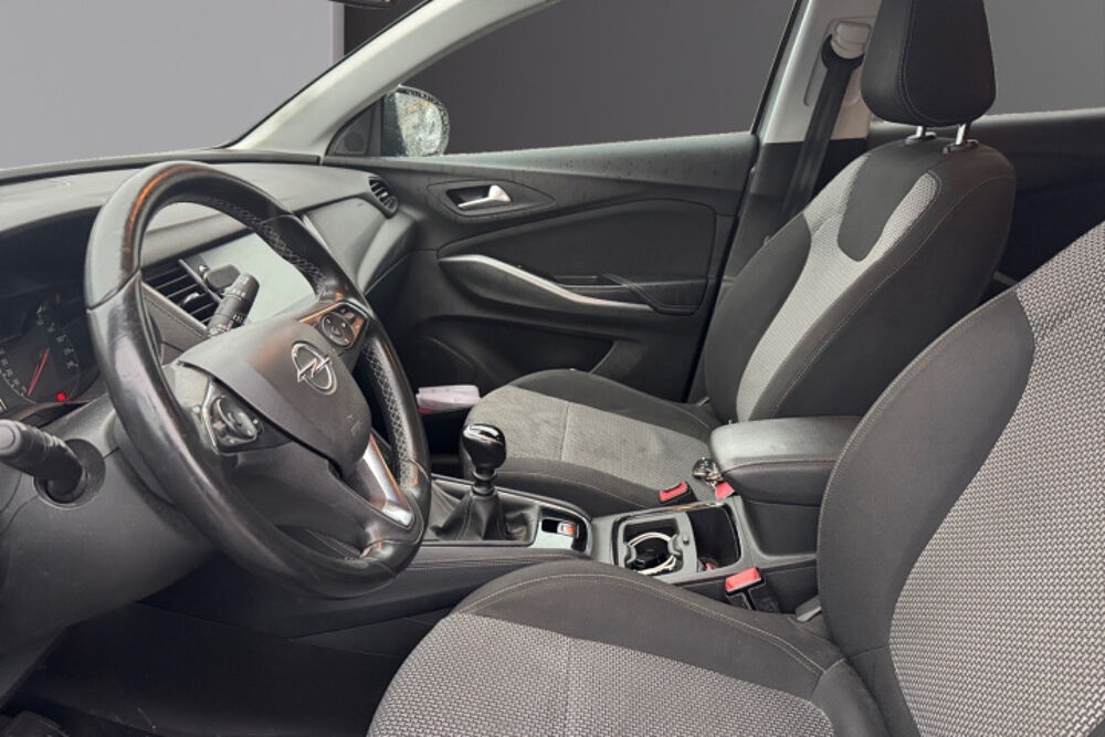 Grandland 1.5 DIESEL 130 EDITION BUSINESS 2019 occasion 13600 La Ciotat
