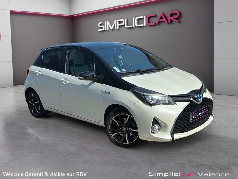Divers TOYOTA YARIS 100H COLLECTION 2016 occasion 26000 Valence