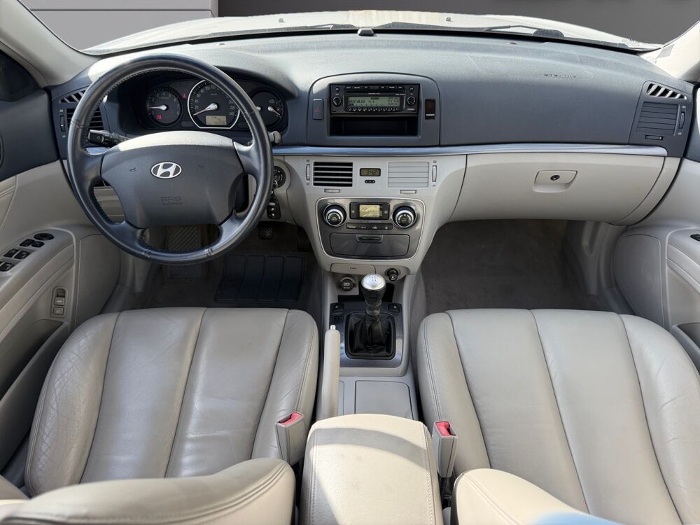 Sonata 2.4 PACK LUXE 2006 occasion 17200 Saint-Sulpice-de-Royan