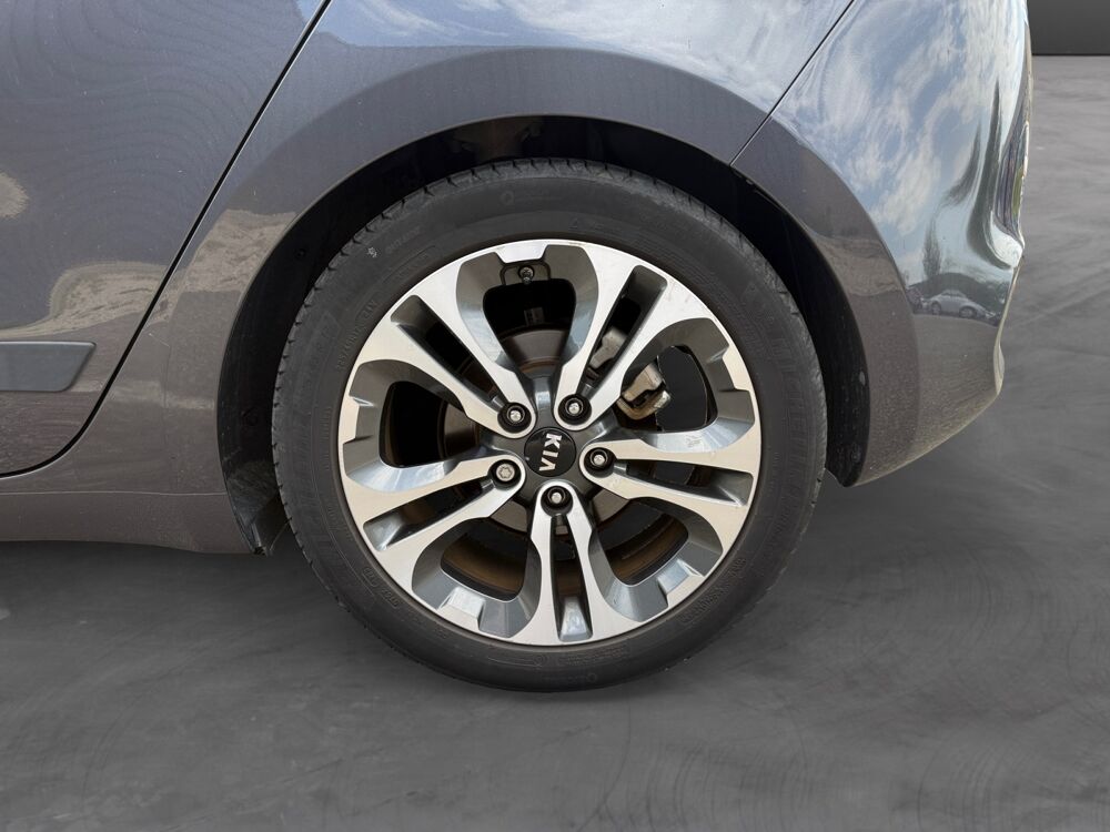 Ceed 1.6 GDI 135 DESIGN 2015 occasion 69730 Genay