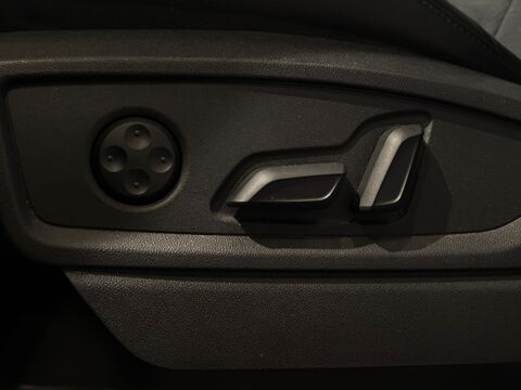 Q5 SB 55 TFSI-E 367 QUATTRO S LINE BLACK EDITION S TRONIC P2 2023 occasion 73290 La Motte-Servolex